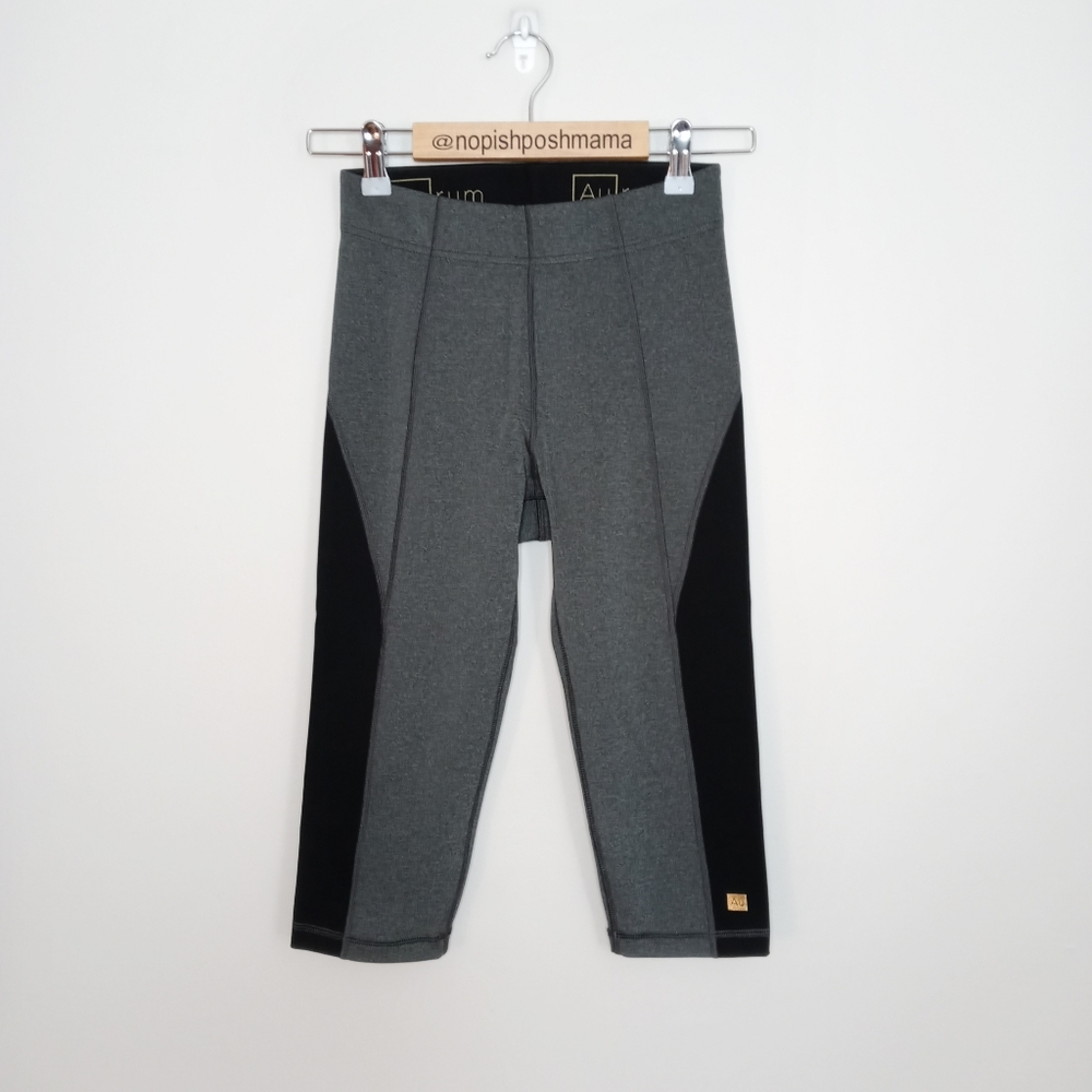 Aurum High Rise Capri Legging Black Grey Lined Size Small